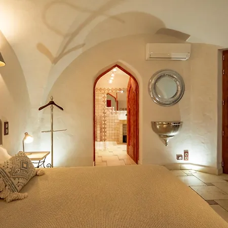 Hotel La Belle Vie 4*
